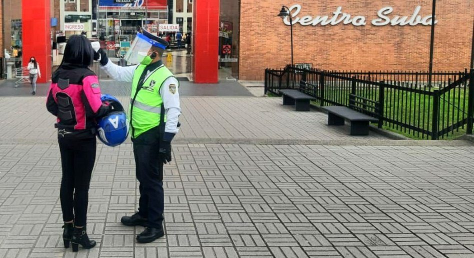 Apertura centros comerciales Bogotá